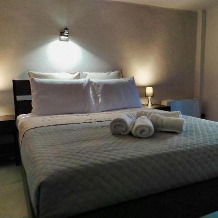 Guesthouse Kastelia カランバカ エクステリア 写真