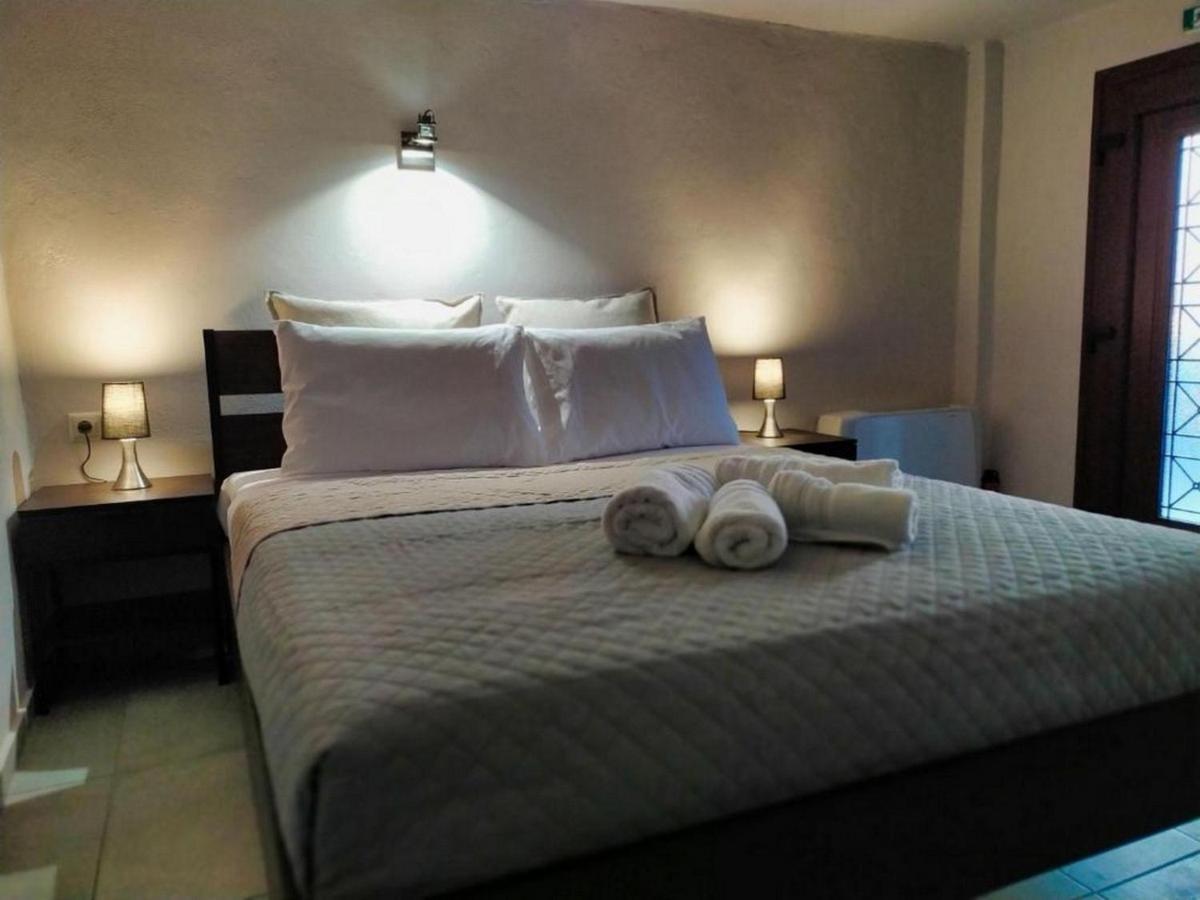 Guesthouse Kastelia カランバカ エクステリア 写真