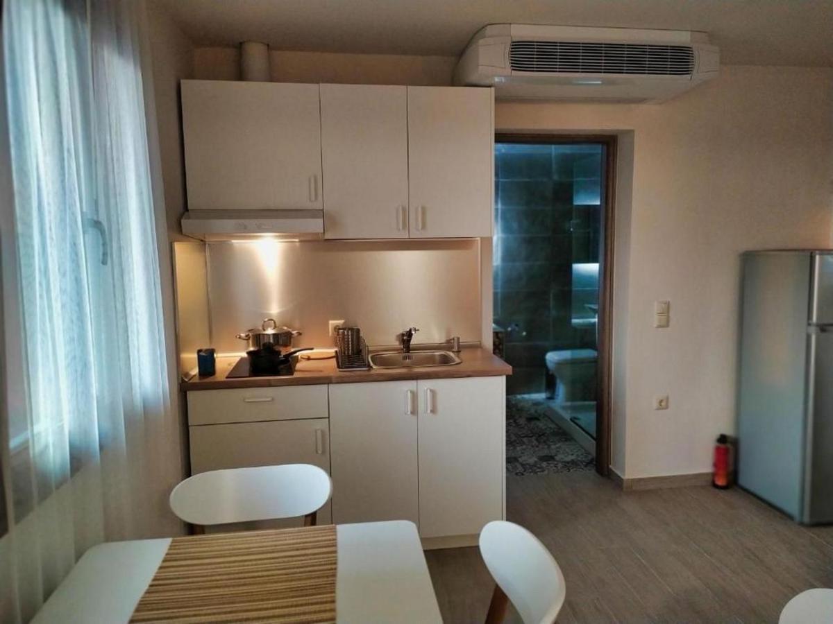 Guesthouse Kastelia カランバカ エクステリア 写真