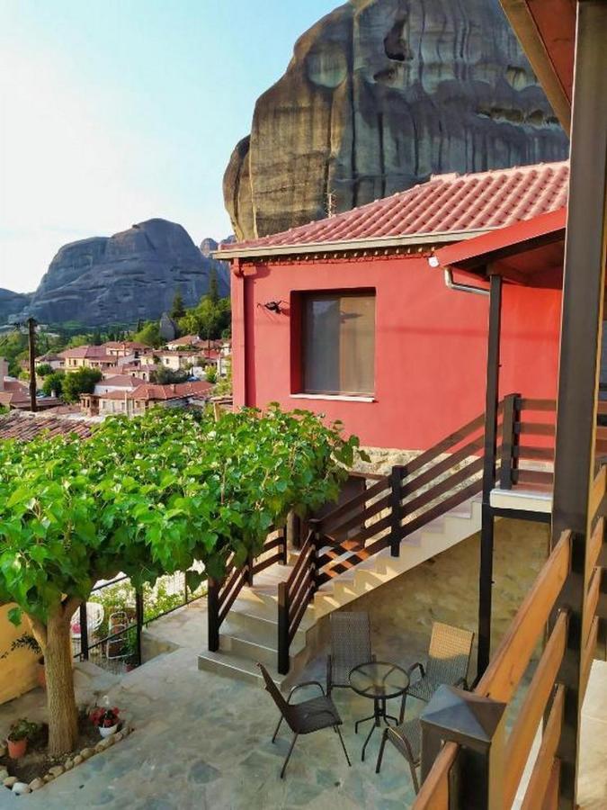 Guesthouse Kastelia カランバカ エクステリア 写真