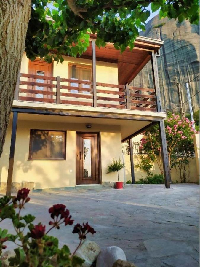 Guesthouse Kastelia カランバカ エクステリア 写真